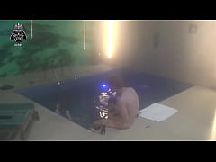 Play MP4 - Threesome with friends in the motel pool Part 1