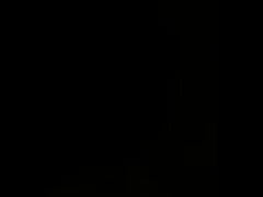 Play MP4 - Je suis nue sous mon peignoir&period;&period;&period;Qui vient me mater sans &quest; Grrr