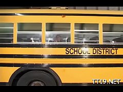 Play MP4 - Cute babe widens wide and gets her pussy drilled hard