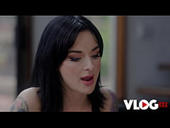 Play MP4 - Tattooed Babe Lysagna Del Ray Shows Her BTS Erotic Performance