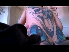 Play MP4 - Caught in dirty clothes with a view of the giantess buttcrak