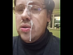 Play MP4 - A dirty professor made a porn for his student&excl; He jerks off and eats cum because he missed his student's cock&excl;