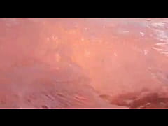 Play MP4 - SOZINHO NA BANHEIRA DE HIDROMASSAGEM