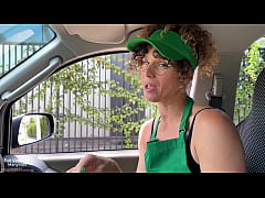 Play MP4 - Nympho Gets One More Chance as Barista FAIL