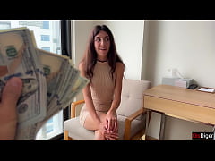 Play MP4 - Hotel Room Service - Hostess Agreed to Sex with Guest for Money