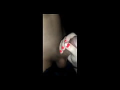 Play MP4 - Mi hermanastra me pide follar en el ba&ntilde;o de la sala de cine