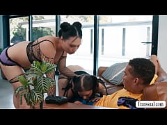 Play MP4 - Caught this pervert dude watching on us&excl;