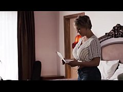 Play MP4 - Curvy cougar Dee Williams makes her stepson happy with sex