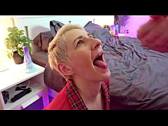 Play MP4 - Facial for my work colleague