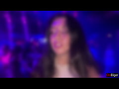Play MP4 - Horny girl agreed to sex in a nightclub in the toilet
