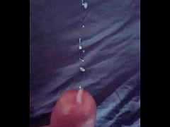 Play MP4 - Cumshot masturbandome corrida