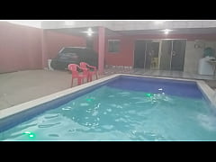 Play MP4 - EITAAA N&Atilde;O ACREDITO TOMANDO BANHO PELAD&Atilde;O NA PISCINA DA CASA DA PJTX