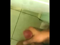 Play MP4 - While my step aunt was taking a shower i was in my room