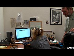 Play MP4 - A Lay At Work xvideos HD