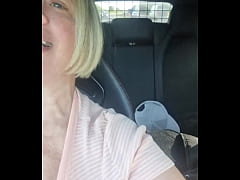 Play MP4 - Flashing on the motorway always fun