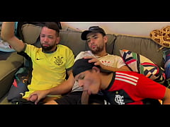 Play MP4 - DEPOIS DA PARTIDA NA TV&comma; JOGO DE FUTEBOL TERMINA EM SURUBA