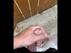 Play MP4 - Mr Goodwrench Cums