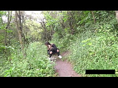 Play MP4 - Weeing In The Woods