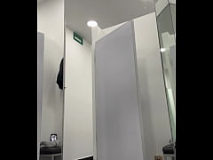 Play MP4 - Me pongo caliente en los probadores