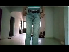 Play MP4 - Una deliciosa meada con mi pa&ntilde;al y pantal&oacute;n puesto y de paso deliciosa pajita y doble orgssmo