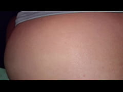 Play MP4 - Mi marido me encuentra masturb&aacute;ndome y de castigo me folla mi gran culo