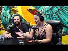 Play MP4 - Casal liberal que foi para reality sem vestir nada&excl; Juli Figueir&oacute;&comma; Miss Bumbum Caminhoneira & Felipe