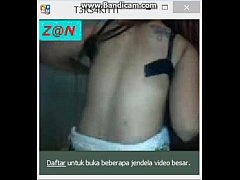 Play MP4 - camfrog 2015-10-26 20-20-33-900