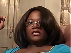 Play MP4 - dominant  black woman foot worship instructions