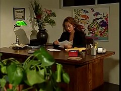 Play MP4 - Big cheese needs to hire private investigator to find his lost express messenger with brief case full of viggerish