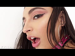 Play MP4 - EvilAngel - Emily Willis Gushes Squirt Before Tight Ass Drilled