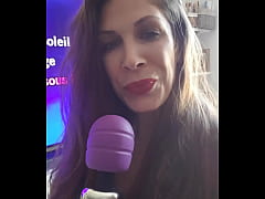 Play MP4 - Episode 2&sol;6 "Karaok&eacute; jouissif avec mon micro" de la mini saison MILF SALOPE &period;&period;&period;