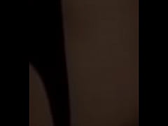 Play MP4 - Espiando con su culito al aire pidiendo verga