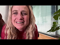 Play MP4 - Private couch fisting time