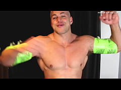 Play MP4 - Wanking with rubber in lycra