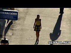 Play MP4 - Stunning hot girl licks big dick