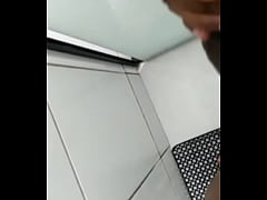 Play MP4 - Tomando banho