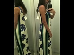 Play MP4 - Fitting room in a shopping mall