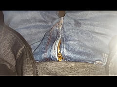 Play MP4 - Peeing in pants