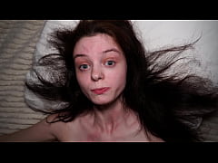 Play MP4 - Skinny brunette loves hard night sex