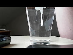 Play MP4 - Cumshot into water