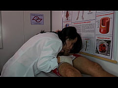 Play MP4 - Enfermeira fica excitada com ere&ccedil;&atilde;o do paciente