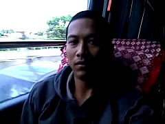Play MP4 - gay indonesian jerking outdoor on bus