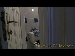 Play MP4 - young girlfriend shaved pussy having good fuck