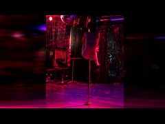 Play MP4 - Manic Moxxi shows you her pole dancing