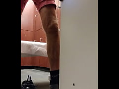Play MP4 - Tw&period;eedheads Dressing in the men's locker room&period;