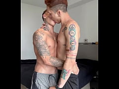 Play MP4 - Encontrei o gringo perdido na praia e trouxe pra casa pra mostrar o que o carioca tem a oferecer&period; Parte I