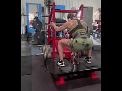 Play MP4 - Legs On Hump Day