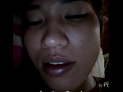 Play MP4 - Một em rất d&acirc;m tự sướng