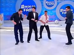 Play MP4 - Eu dan&ccedil;ando com os meus bofes