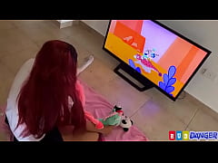 Play MP4 - Sobrina deja de ver la tv y vamos coger suertudo tio se folla a sobrina de tetas grande